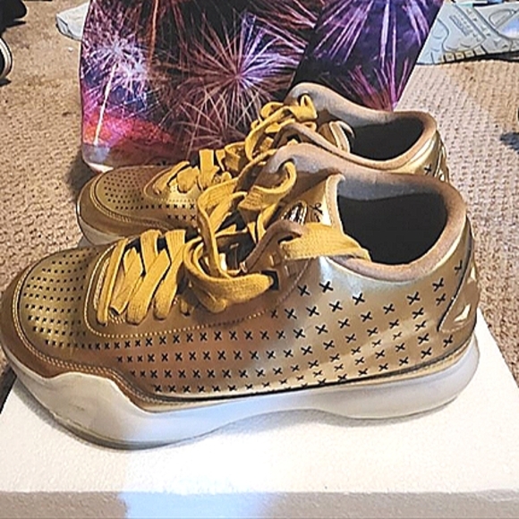 🔥🔥Nike KOBE 10 EXT Liquid Gold, size 8.5🔥🔥 - Picture 4 of 6